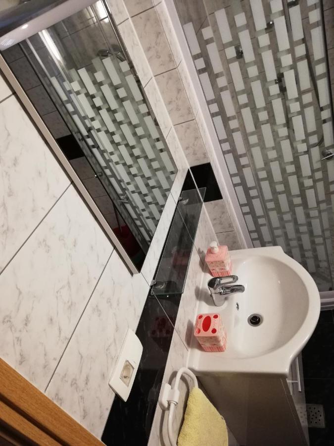 Apartman Cvita ツコン エクステリア 写真