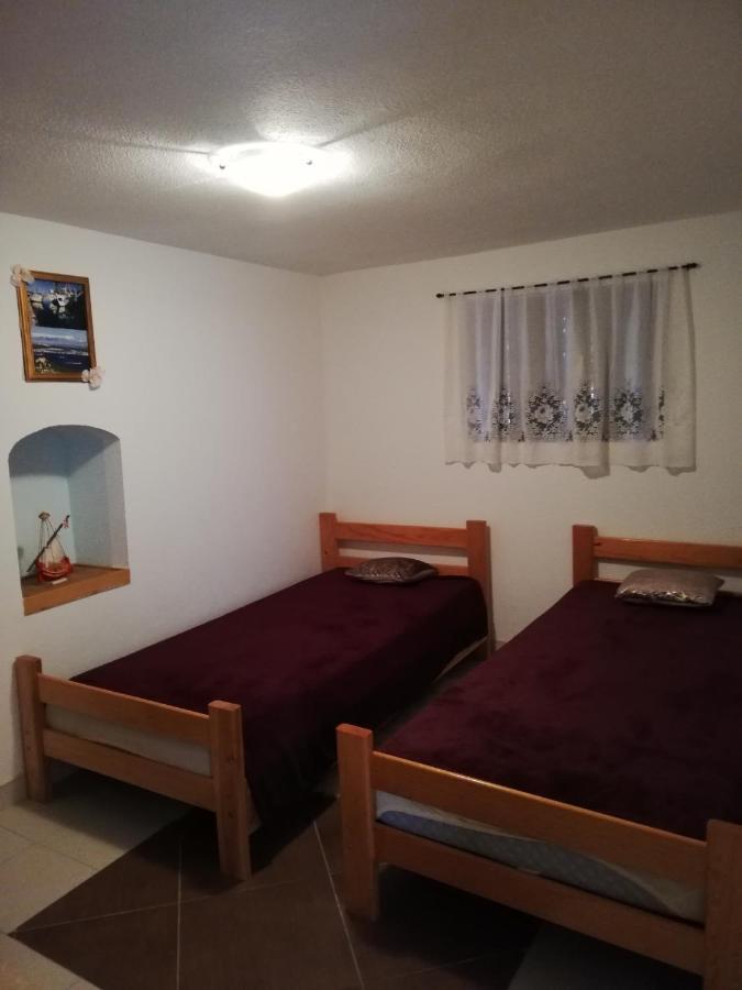 Apartman Cvita ツコン エクステリア 写真